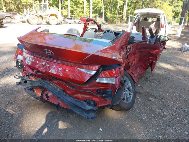 2024 HYUNDAI ELANTRA SEL 4