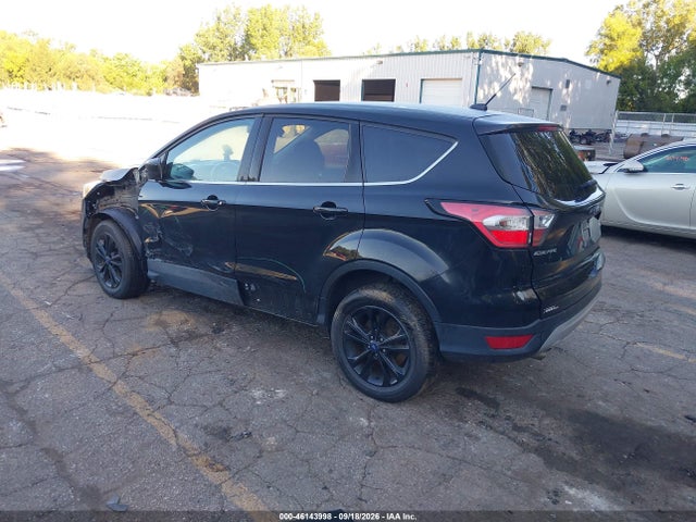 2017 FORD ESCAPE SE 3