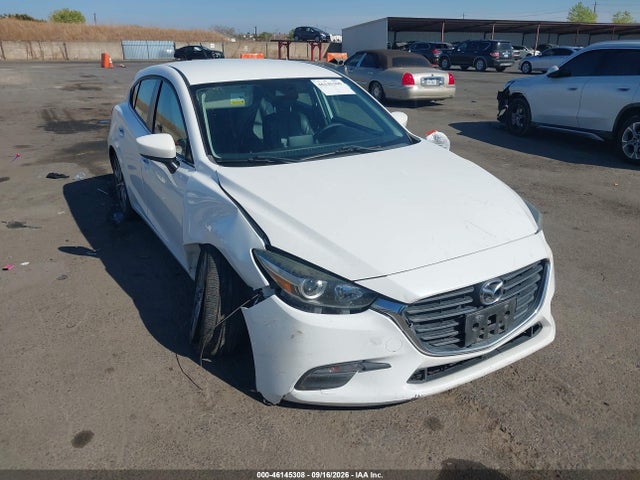 2018 MAZDA MAZDA3 TOURING