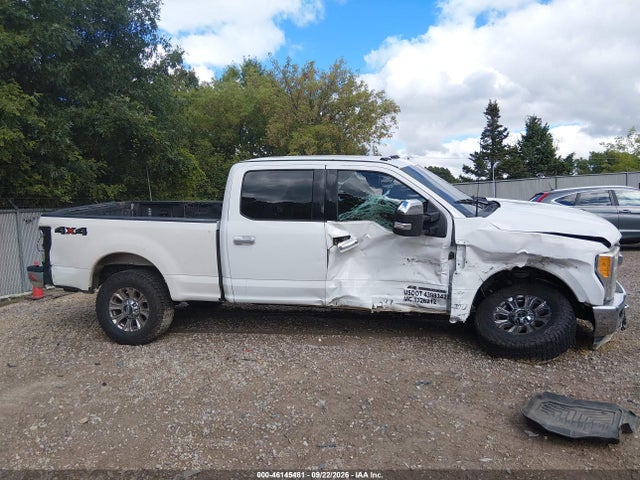 2017 FORD F-250 XLT 13