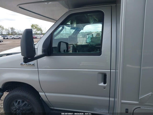 2027 FORD E-450 CUTAWAY 17