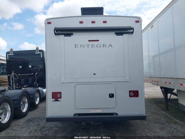 2027 FORD E-450 CUTAWAY 18