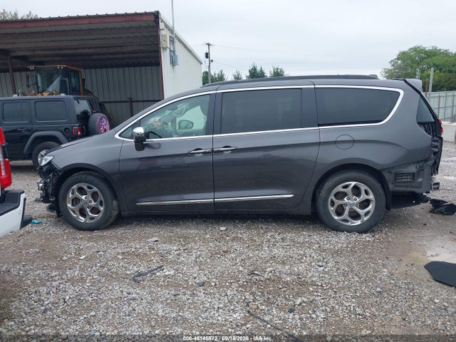 2022 CHRYSLER PACIFICA LIMITED 15