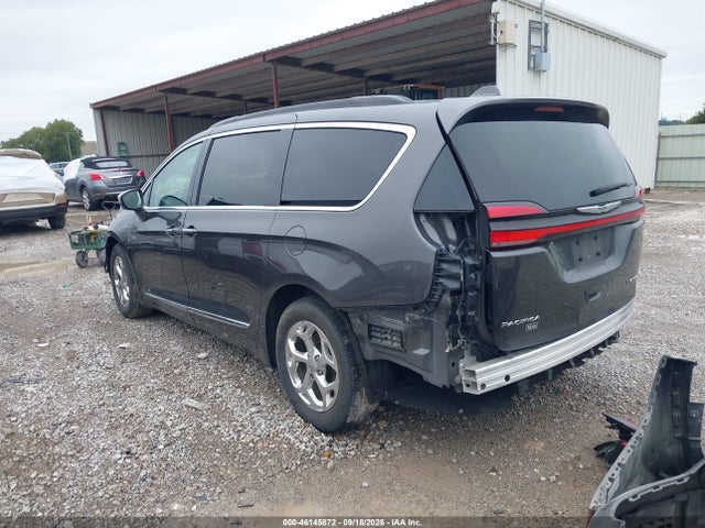 2022 CHRYSLER PACIFICA LIMITED 3