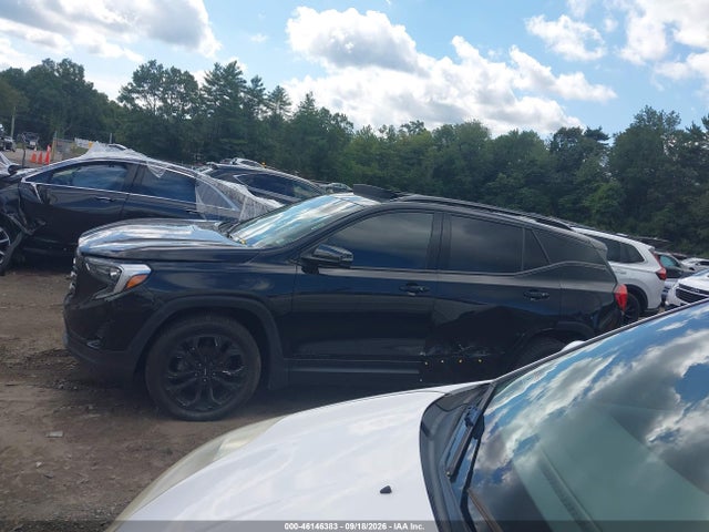 2021 GMC TERRAIN AWD SLT 14