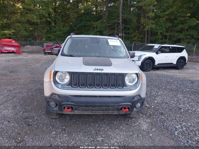 2017 JEEP RENEGADE TRAILHAWK 12