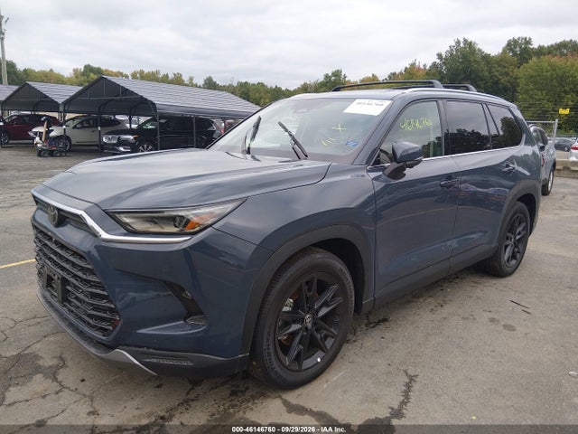 2025 TOYOTA GRAND HIGHLANDER PLATINUM 2