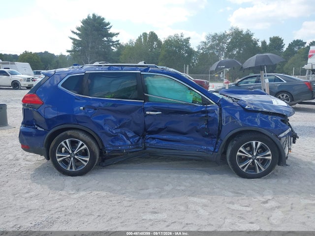 2017 NISSAN ROGUE SL 12