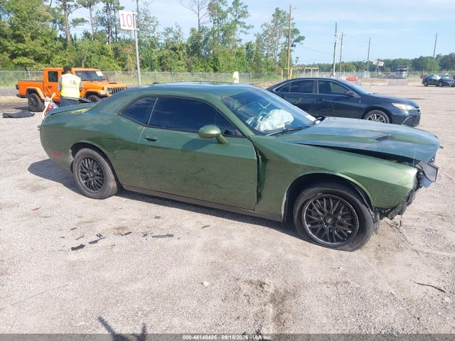 2021 Dodge Challenger Sxt