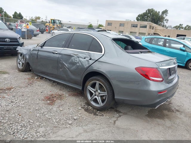 2017 MERCEDES-BENZ E 300 3