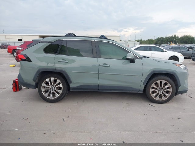 2020 TOYOTA RAV4 XLE PREMIUM 13
