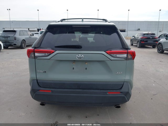 2020 TOYOTA RAV4 XLE PREMIUM 16