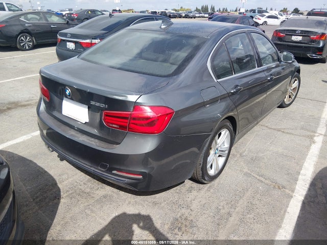 2018 BMW 330I 照片 4
