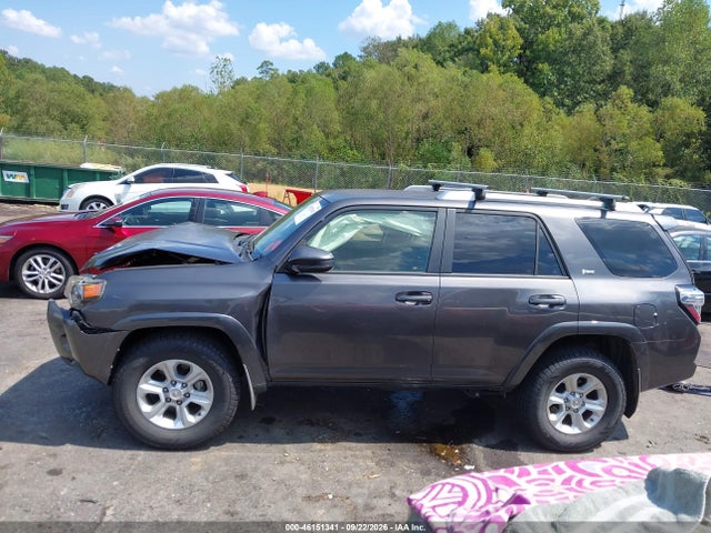 2018 TOYOTA 4RUNNER SR5 14
