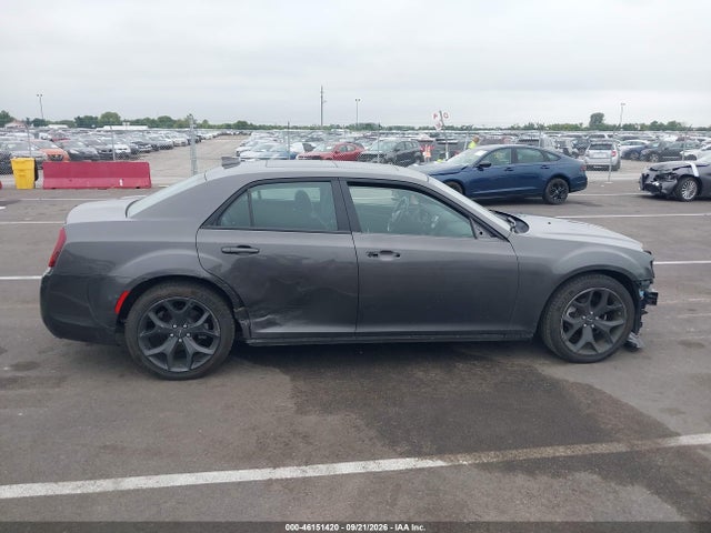 2022 CHRYSLER 300 S 13