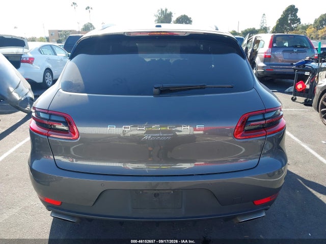 2018 PORSCHE MACAN 17