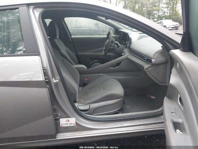 2022 HYUNDAI ELANTRA SEL 5