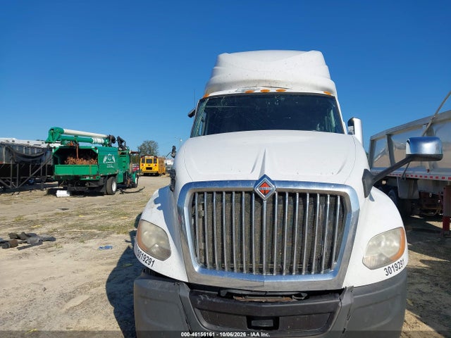 2019 INTERNATIONAL LT 20