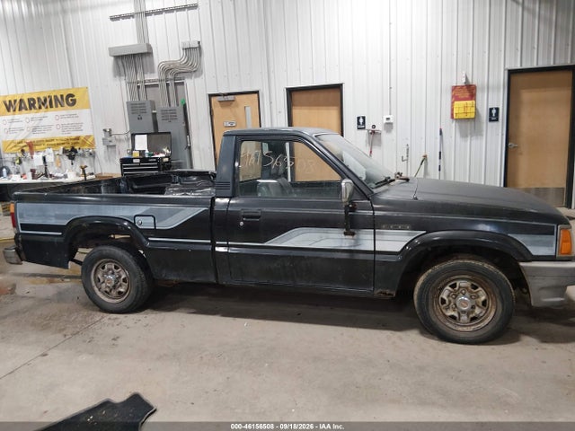 1986 MAZDA B2000 14