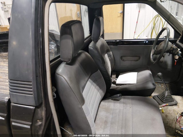 1986 MAZDA B2000 8