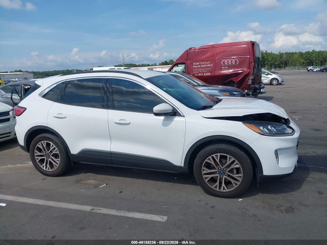 2020 FORD ESCAPE SEL 13