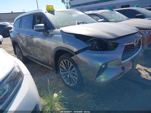 2025 TOYOTA HIGHLANDER HYBRID LIMITED 25TH EDITION
