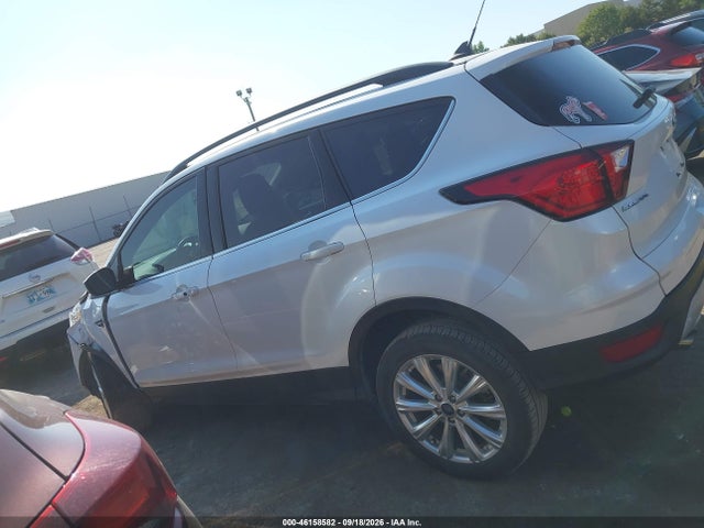2019 FORD ESCAPE SEL 14