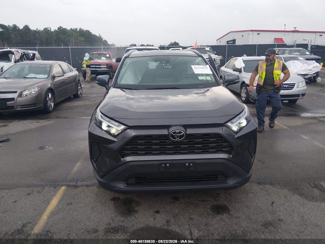 2024 TOYOTA RAV4 XLE 12
