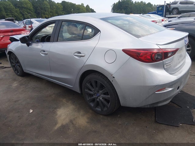 2018 MAZDA MAZDA3 TOURING 3