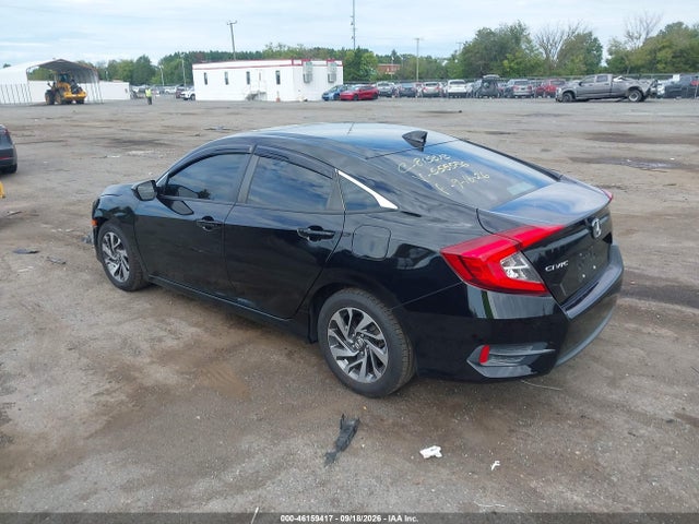 2018 HONDA CIVIC EX 3