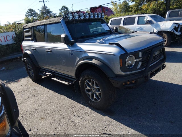 2022 Ford Bronco Black Diamond, фото 1 из 16