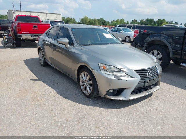 2016 LEXUS IS 200T