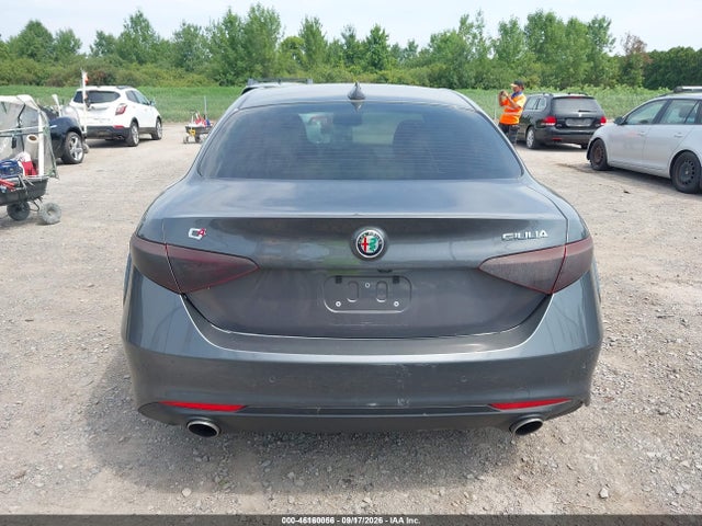 2017 ALFA ROMEO GIULIA TI AWD 16