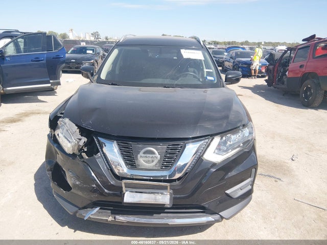 2017 NISSAN ROGUE S 11