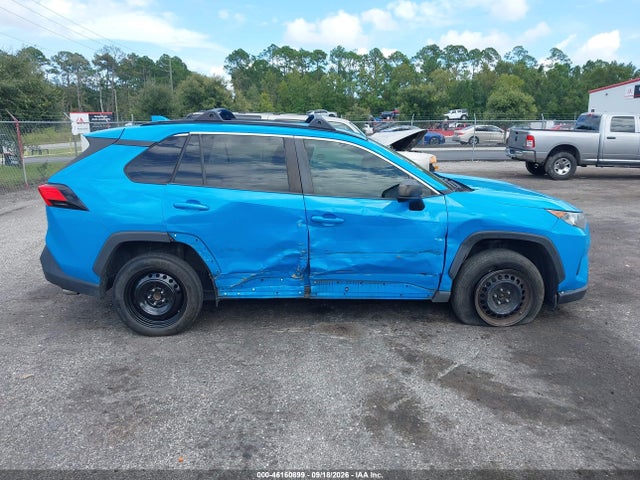 2020 TOYOTA RAV4 LE 13