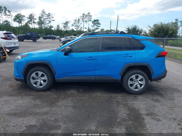 2020 TOYOTA RAV4 LE 14
