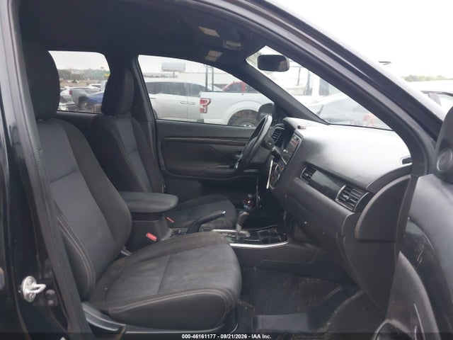 2018 MITSUBISHI OUTLANDER LE 5