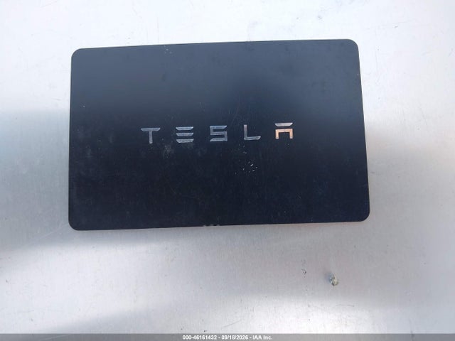 2022 TESLA MODEL Y LONG RANGE 11