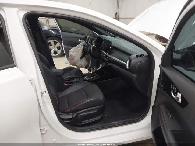 2023 KIA FORTE GT 5