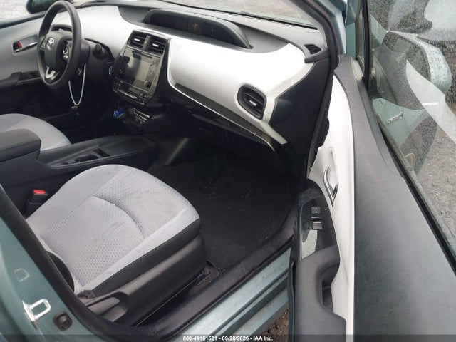 2019 TOYOTA PRIUS LE 5