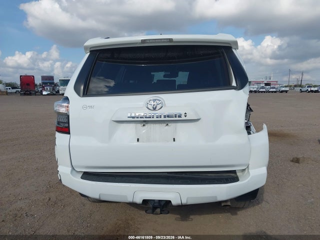 2024 TOYOTA 4RUNNER SR5 17