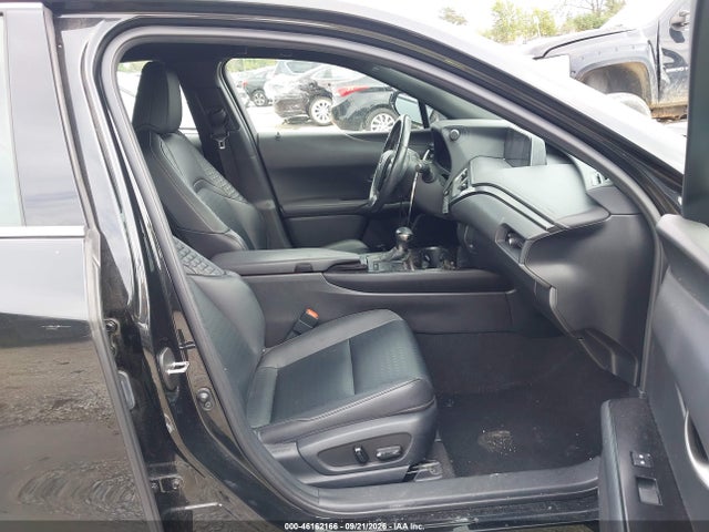 2019 LEXUS UX 200 5