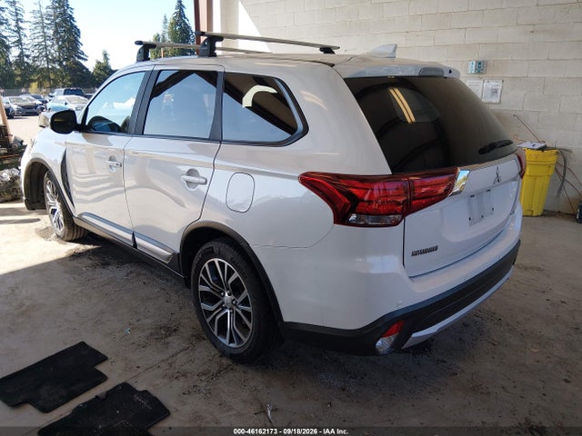 2018 MITSUBISHI OUTLANDER SE 3