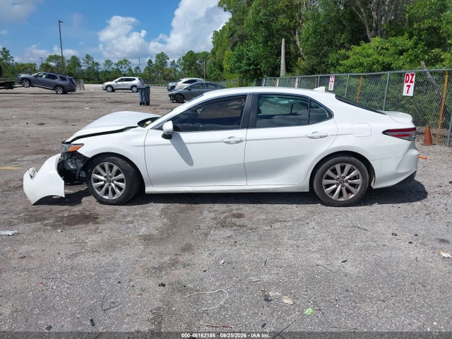 2020 TOYOTA CAMRY LE 14