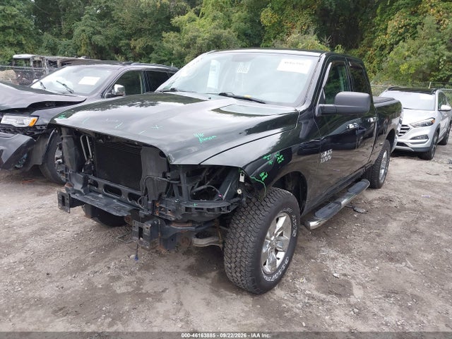 2017 RAM 1500 SLT 4X4 6'4 BOX 2