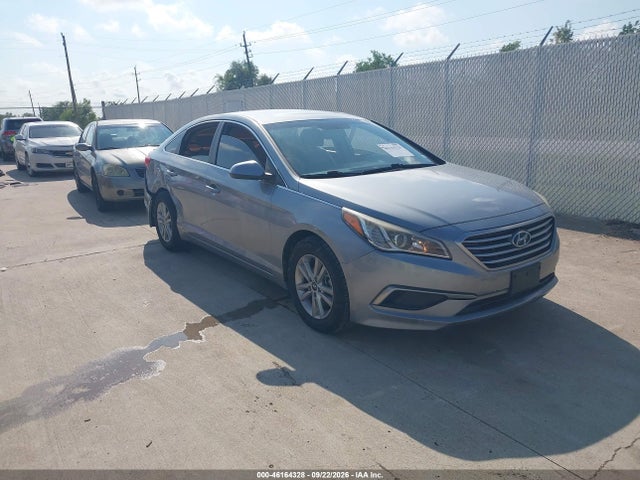 2017 HYUNDAI SONATA SE