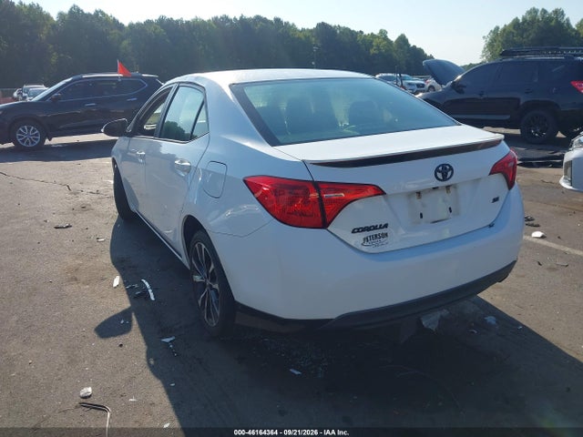 2017 TOYOTA COROLLA SE 3