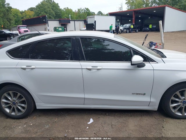 2017 FORD FUSION SE HYBRID 13