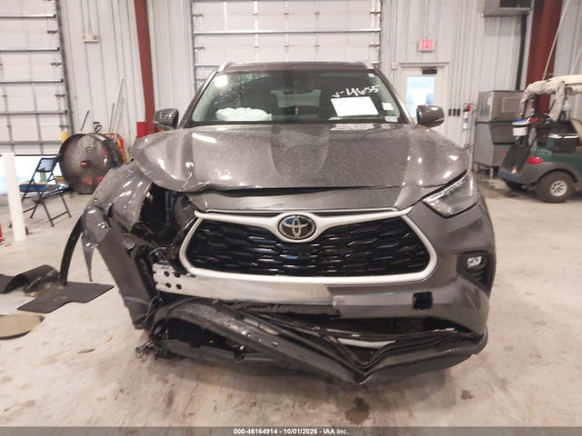 2025 TOYOTA HIGHLANDER HYBRID XLE 12