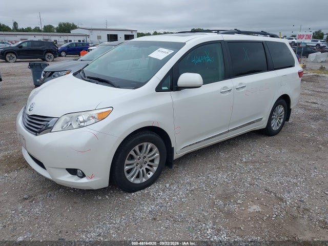 2017 TOYOTA SIENNA XLE 8 PASSENGER 2